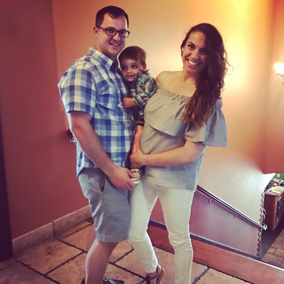 Meet your Posher, Colleen - Picture 1 of 3